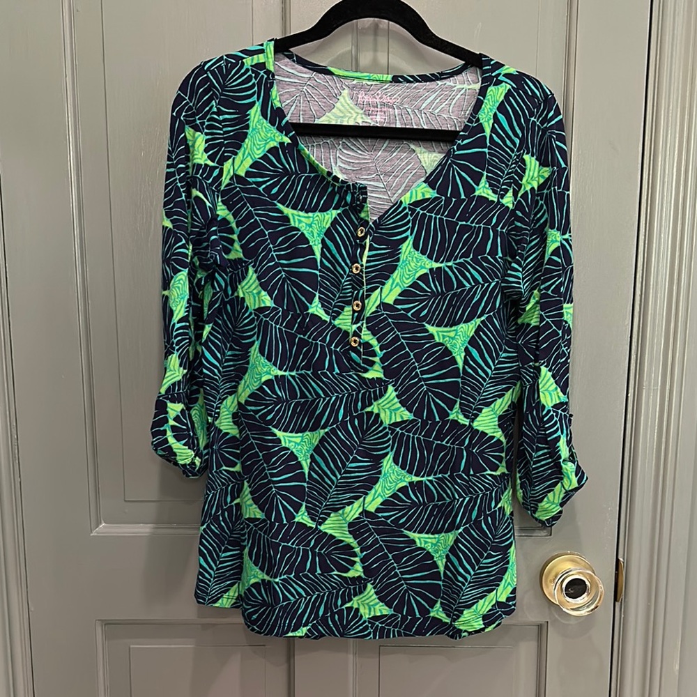Lilly Pulitzer 3/4th Sleeve Henley Palm Print Large